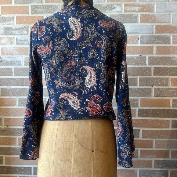 Top - Picture 5 of 6